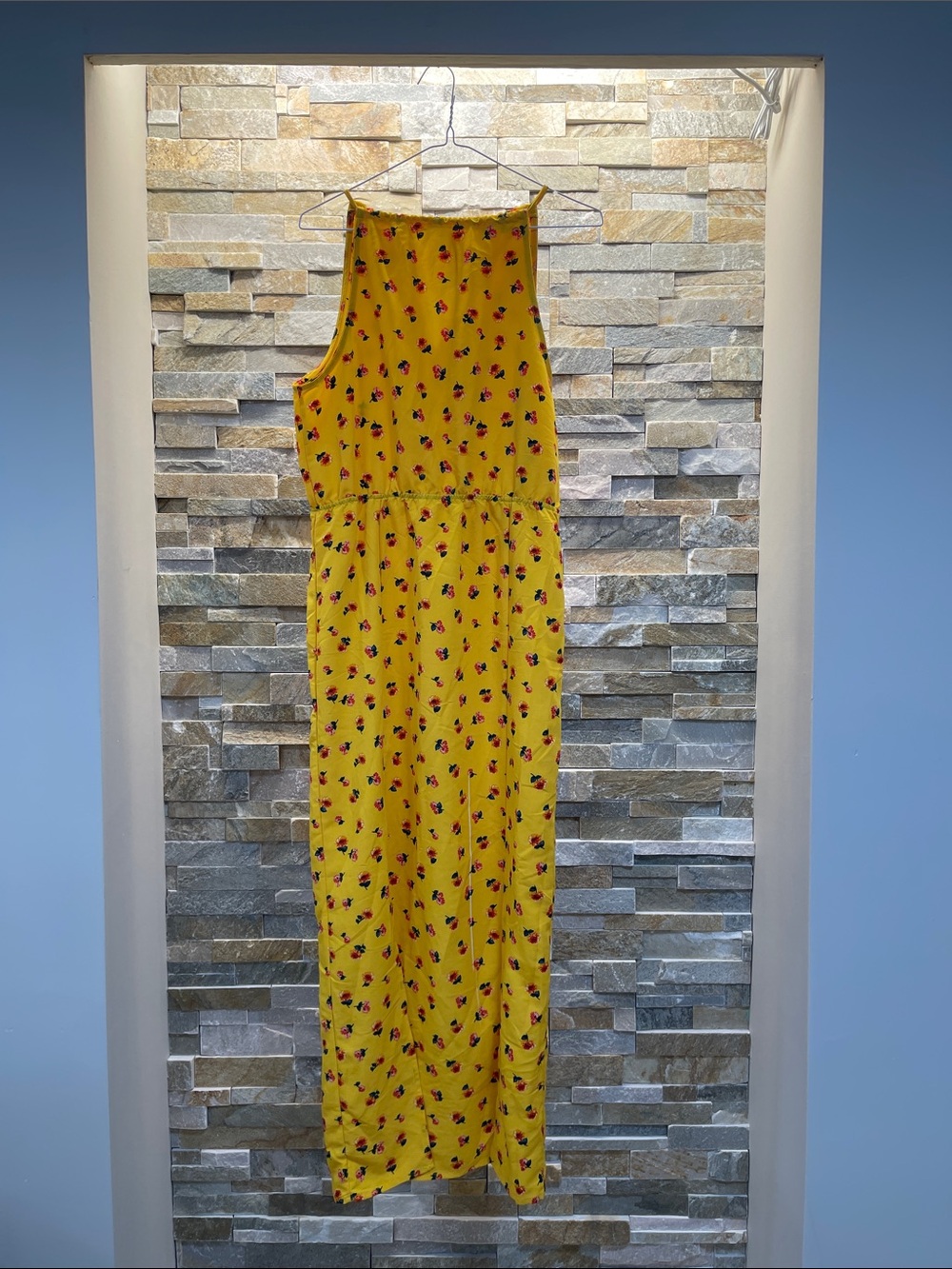 🇨🇦 Velvet Torch Floral Midi Dress